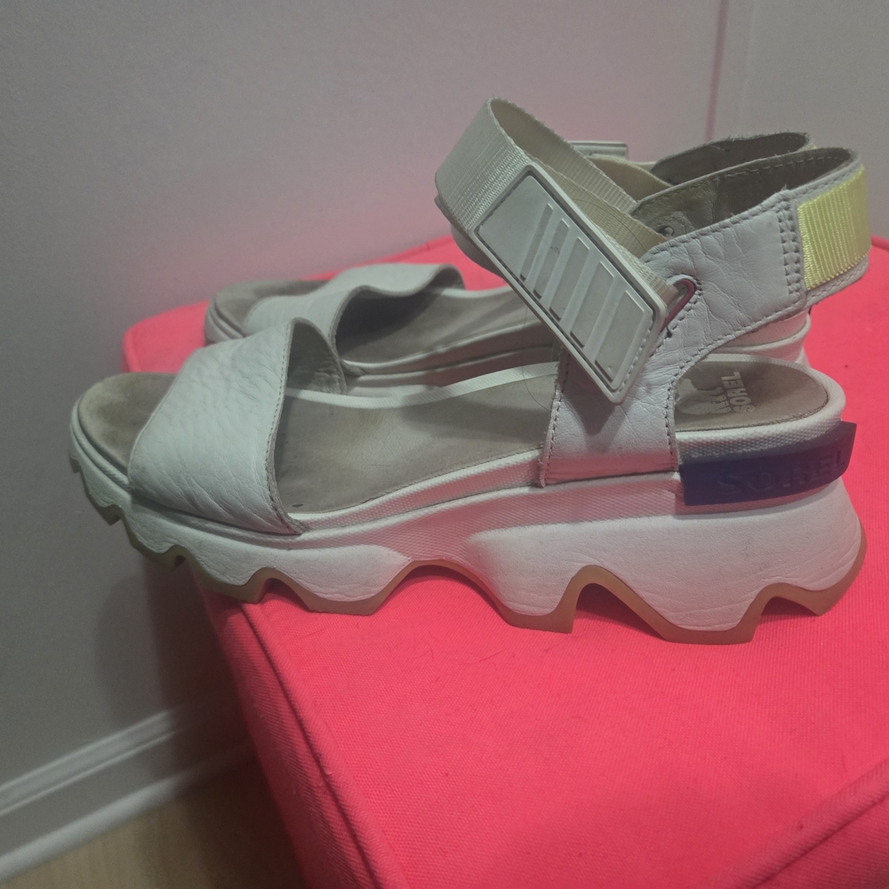 Stylish White Sandals SOREL